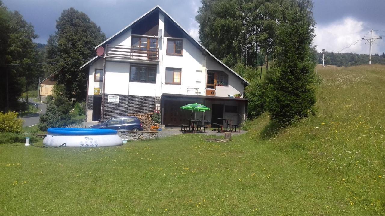 Hotel Penzion Pod Paprskem Staré Město Exterior foto