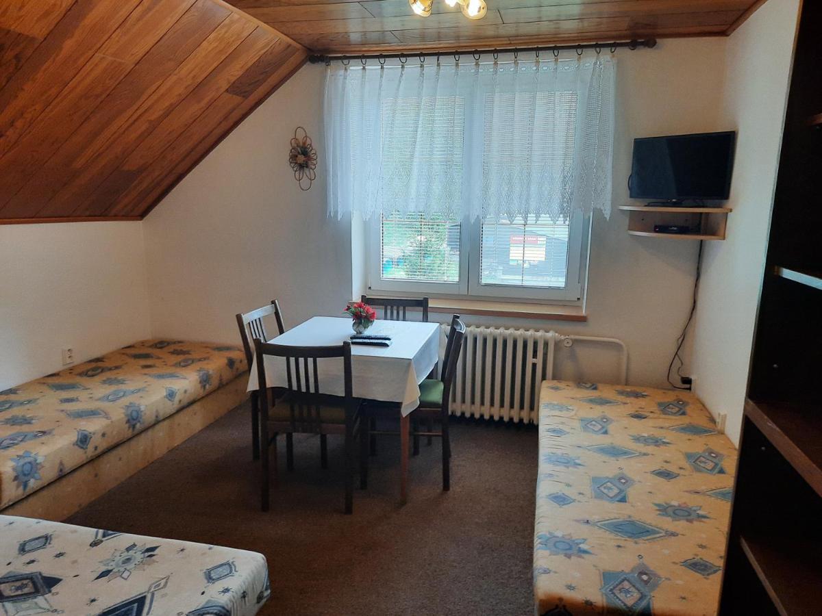 Hotel Penzion Pod Paprskem Staré Město Exterior foto
